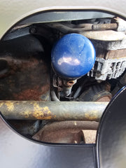 Load image into Gallery viewer, There's plenty of room to access the  oil filter.